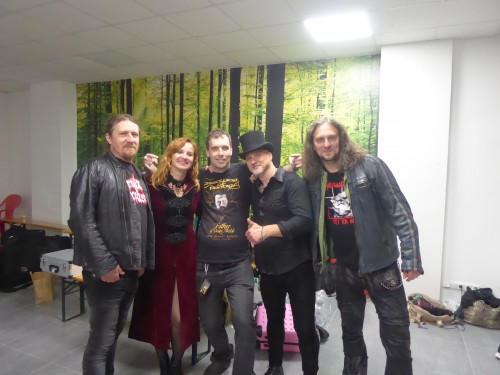 červen 2025 - já a většina kapely Colosalist