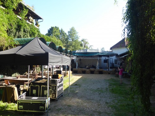 pohled na hlavní stage pohled na hlavní stage