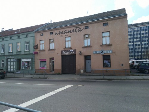 pohled na budovu (duben 2026)