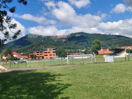 pohled na amfiteátr (červenec 2026)