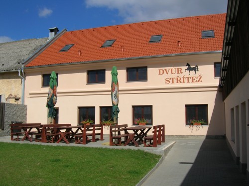 pohled na budovu (září 2006) pohled na budovu (září 2006)