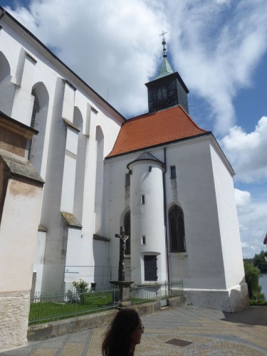 pohled na budovu (srpen 2025)