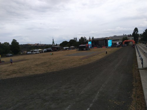 srpen 2025 (pohled na areál)