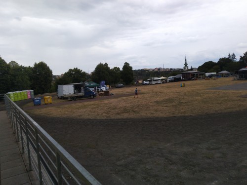 srpen 2025 (pohled na areál)