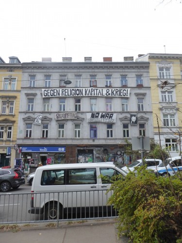 pohled na budovu (listopad 2025)