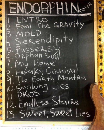 asi setlist celého turné